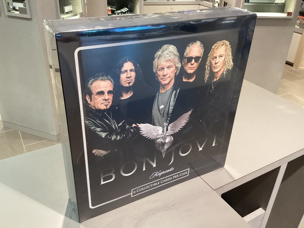 ボン・ジョヴィのコレクションカードボックス販売中