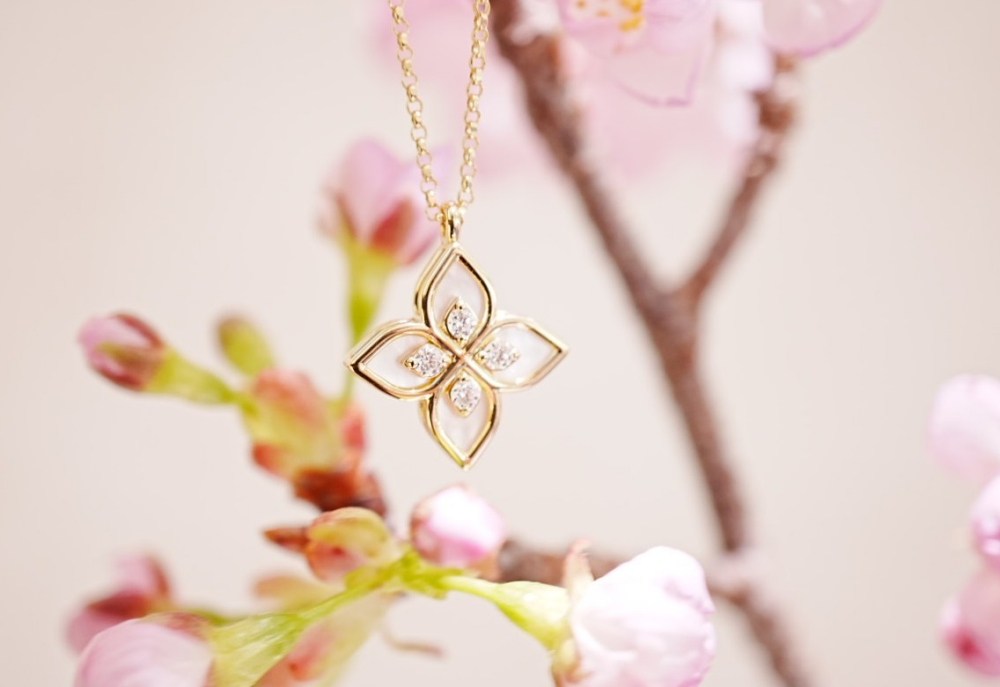 【新入荷✨】CAROUSEL"Tiny Princessマザーオブパール”🌸🤍