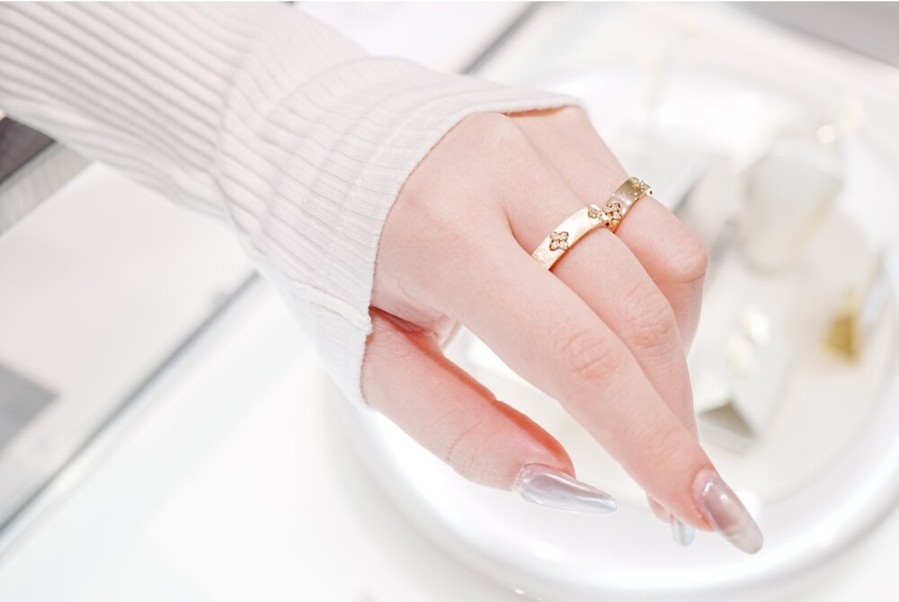 ＜新入荷✨＞LOVE IN VERONAリング💍