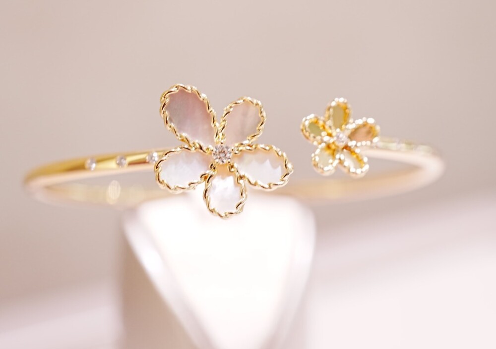 【新入荷✨】JASMINブレスレット＆ピアス🌼