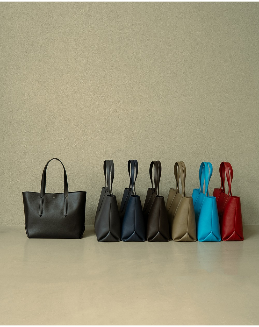 ペッレモルビダから"Colore" シンプルトートの2025年モデルが発売♪