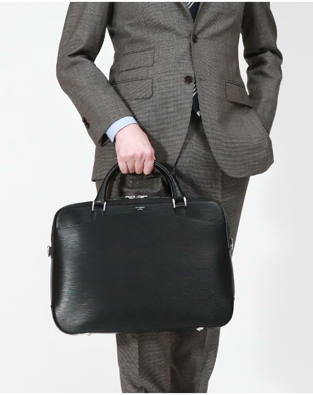 ペッレモルビダ人気No.1【ブリーフバック】