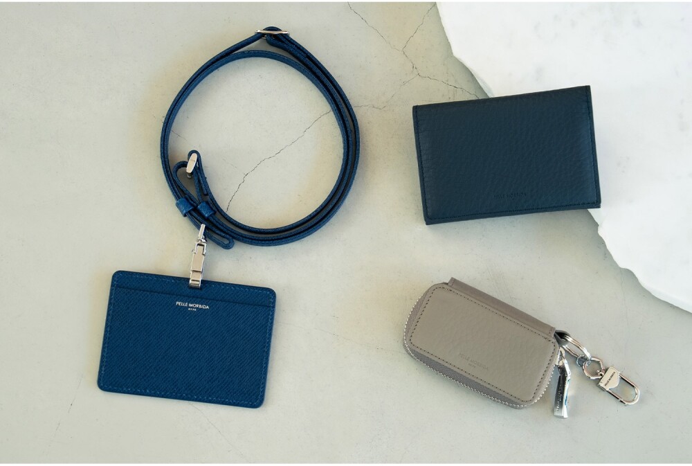 ペッレモルビダではホリデーギフトにぴったりな革小物を様々ご用意しております♫