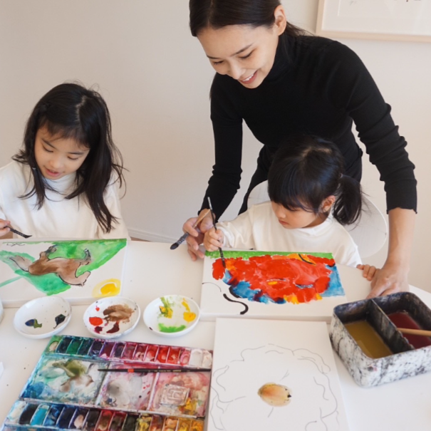 「アートを楽しむ こども向け体験アトリエ」