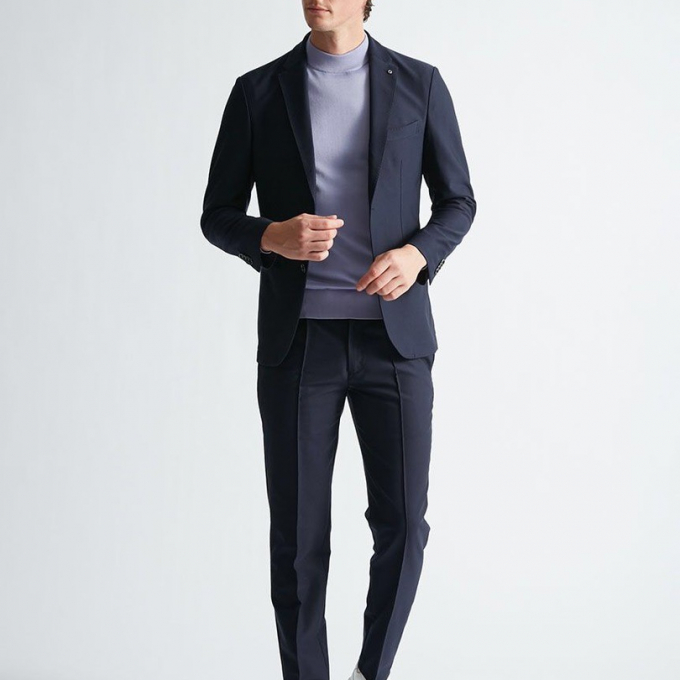 〈アウール〉セレモニーまでカバーできるセットアップ