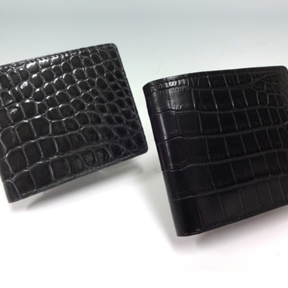 ガウディ　クロコダイル　二つ折財布