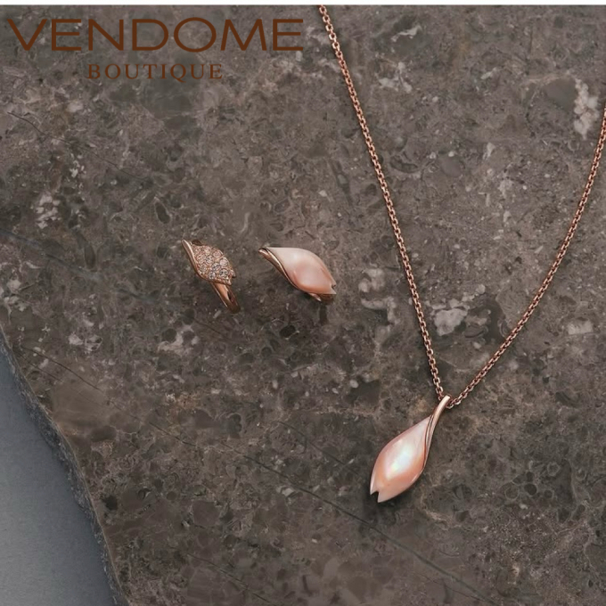 桜モチーフアクセサリーのご紹介【ヴァンドームブティック】