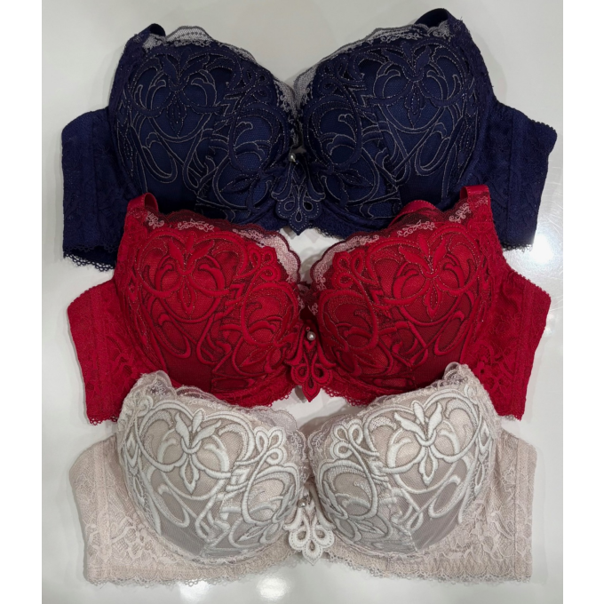 クリスマスデザインで可愛く谷間メイクしませんか？🎀