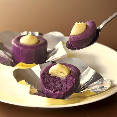 当店の一番人気レアケーキは紫芋のコレ！！