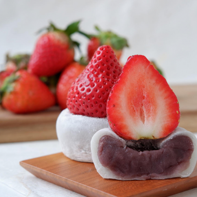 共楽堂の【大(だい)いちご大福】