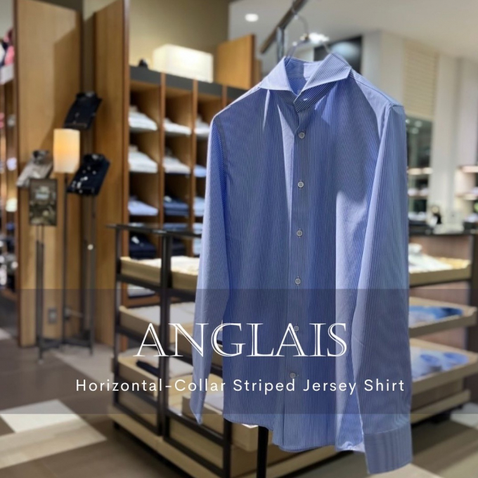 【ANGLAIS】 ビジネススタイルを格上げする、ブルーストライプジャージーシャツ