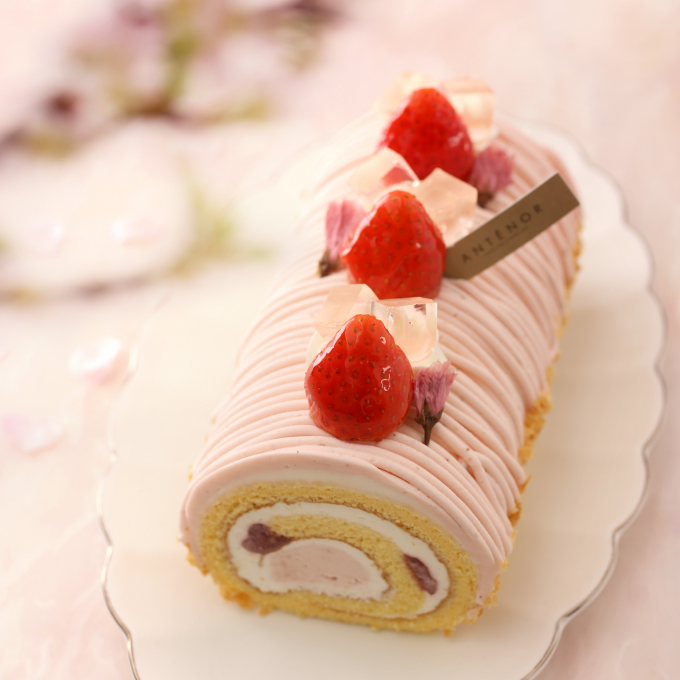 【アンテノール】🌸お花見スイーツ🌸桜のモンブランロール