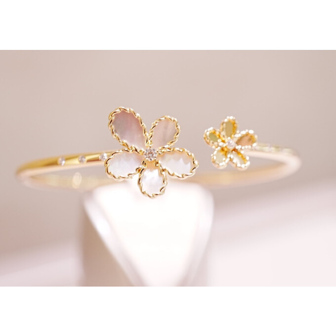 【新入荷✨】JASMINブレスレット＆ピアス🌼