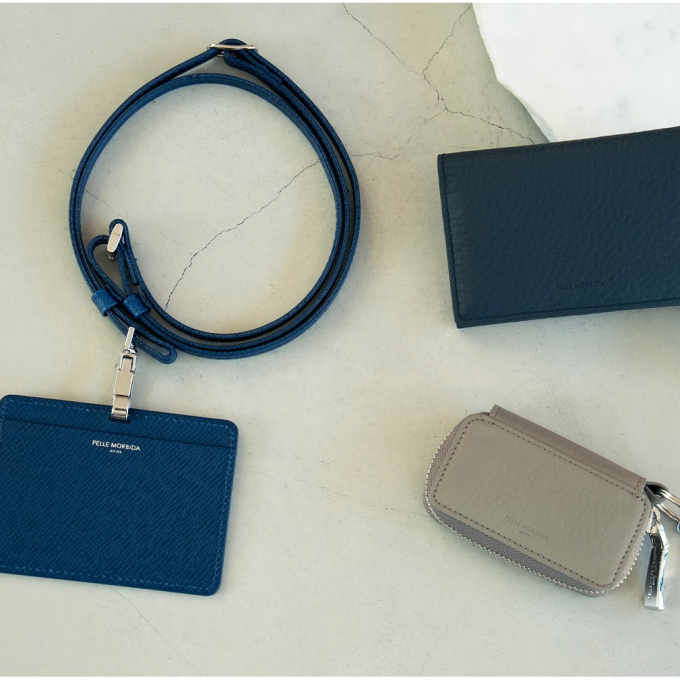 ペッレモルビダではホリデーギフトにぴったりな革小物を様々ご用意しております♫