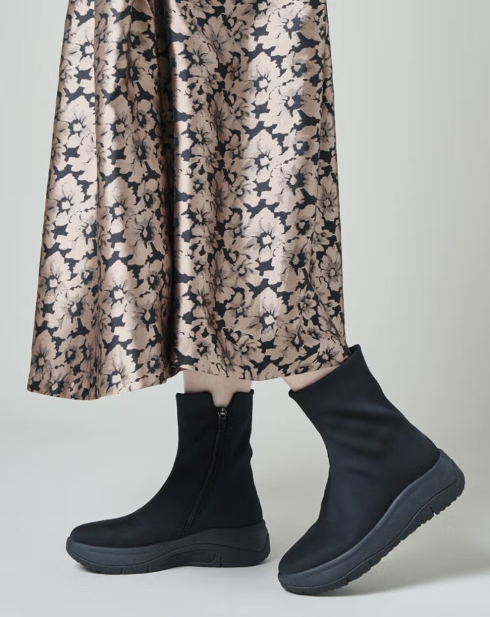   🍂🌰  New 新作のご案内〈 フィットフィット 〉 👢 《  撥水ストレッチブーツ650  》