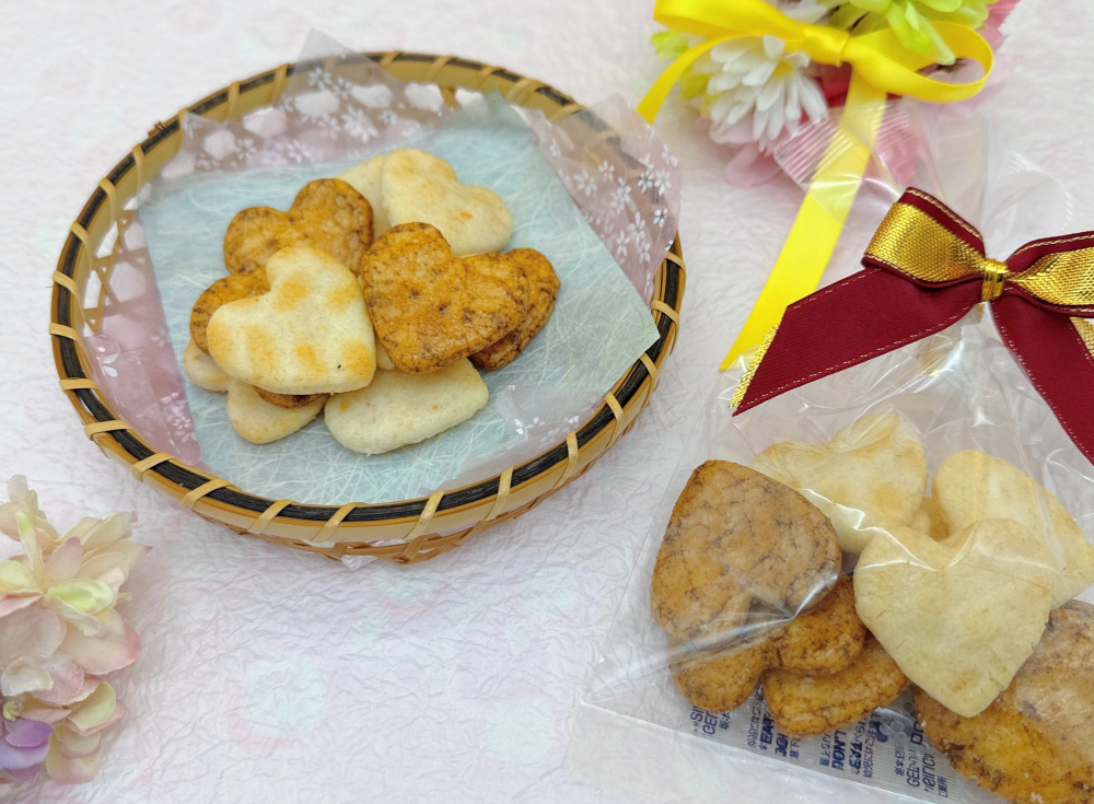 〈葵の倉〉💓🍘「ハート型煎餅詰合せ（巾着）」のご案内🍘💓