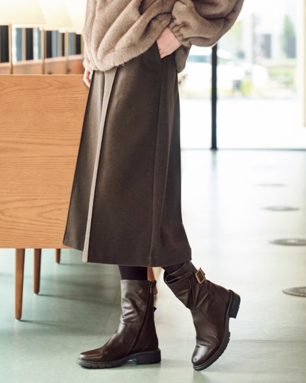   🍂🌰  New 新作のご案内〈 フィットフィット 〉 👢 《  撥水ソフトレザーベルトブーツ210  》