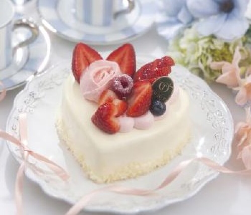 〈新宿高野〉　いい夫婦の日におすすめケーキ💐