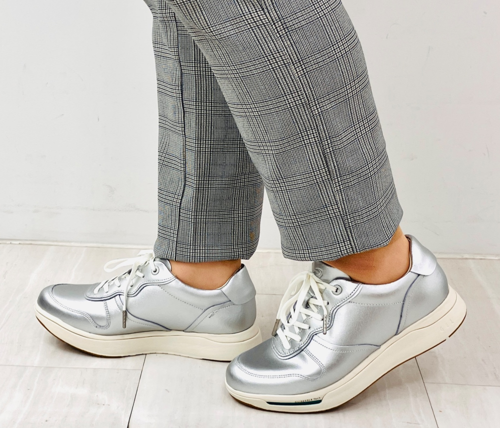 ＜アシックスウォーキング＞人気のライドウォークから新色が入荷しました✨