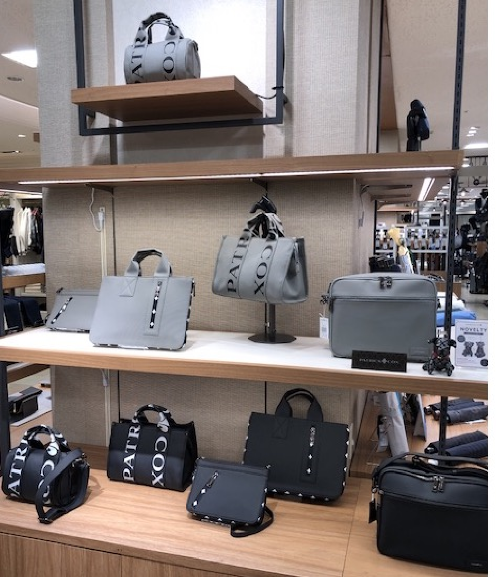  新作　バッグ👜　パトリック　コックス
