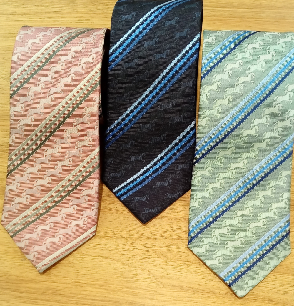 来年の干支🐎柄ネクタイ👔