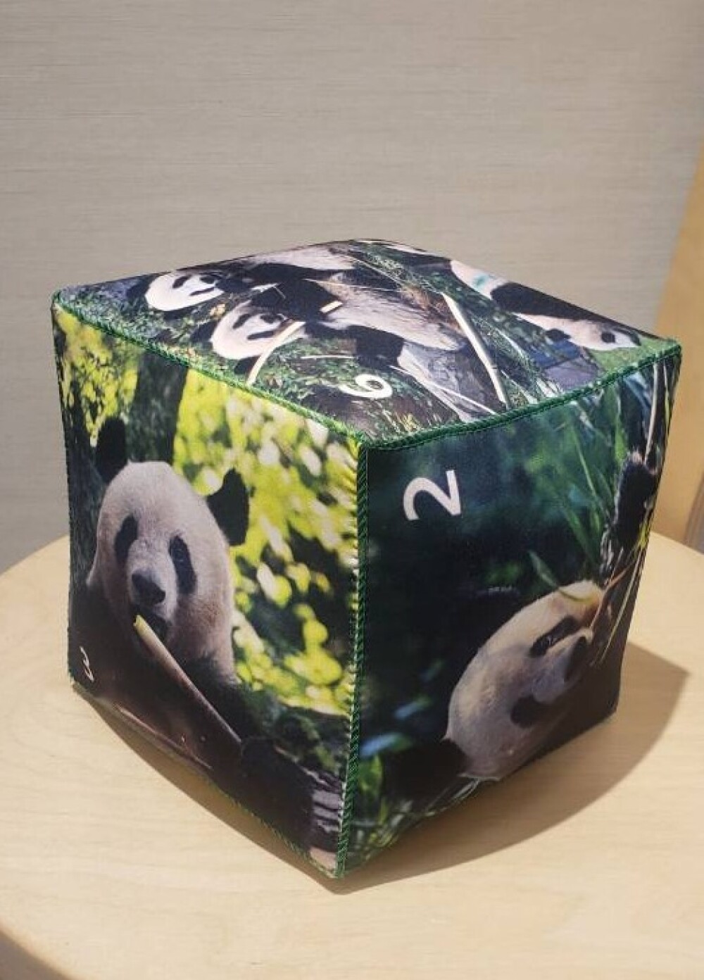 〈ヘリテイジ〉【速報】Cubeクッション（緑）5個限定で緊急入荷‼️