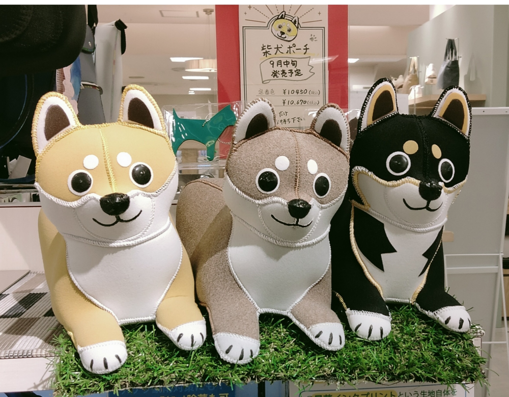 〈ヘリテイジ〉【新作】「柴犬ポーチが9月23日発売決定❗️【店頭サンプル展示中】💞