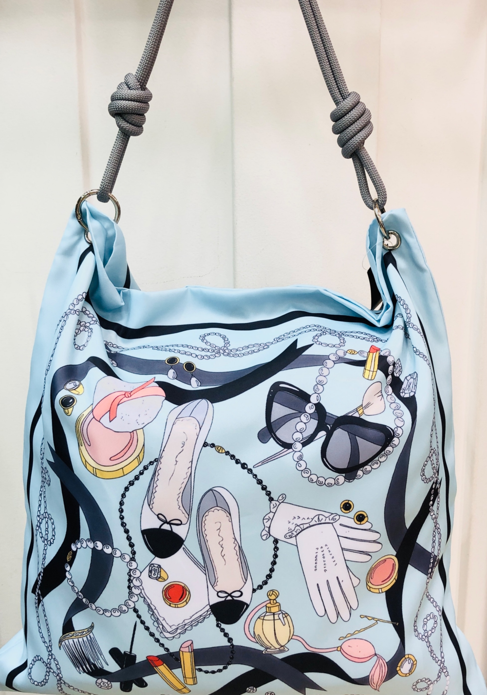 〈クリスタルティアラ〉春の新作商品