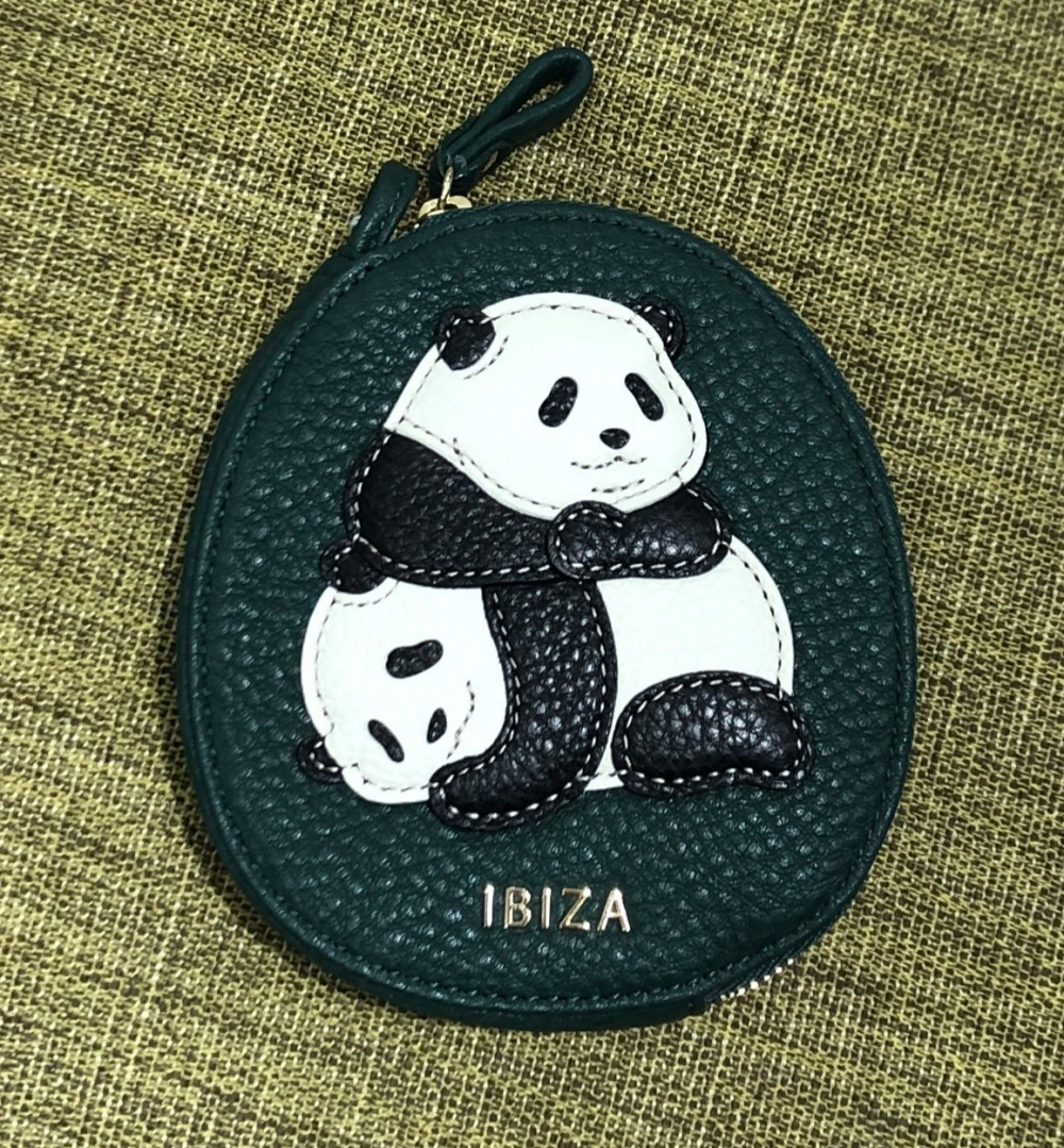 〈イビサ〉✨新色✨双子パンダマルチケース🐼🐼❤️
