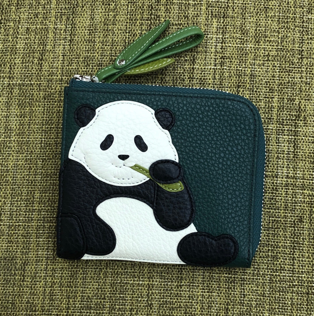 〈イビサ〉松坂屋上野店限定パンダL字財布