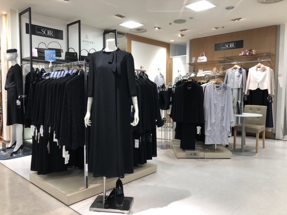 〈東京ソワール〉夏物ワンピースキャンペーン