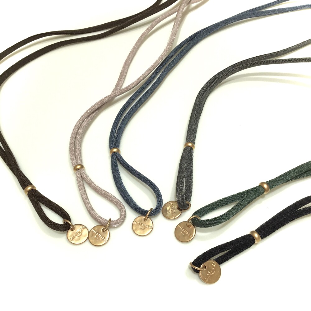 軽くて肌触りがやさしいグラスコード｜ディフューザー DIFFUSER 冬の眼鏡アイテム