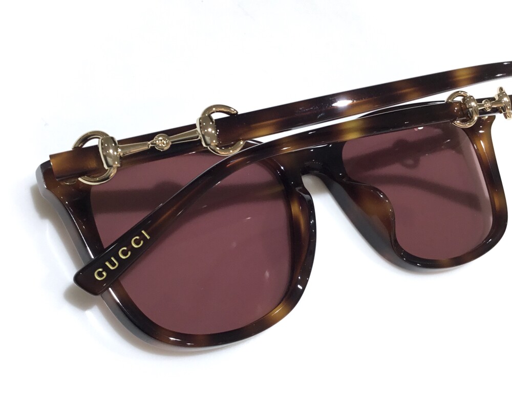 春のサングラス特集 ｜GUCCI グッチのホースビットが楽しめるスクエアサングラス