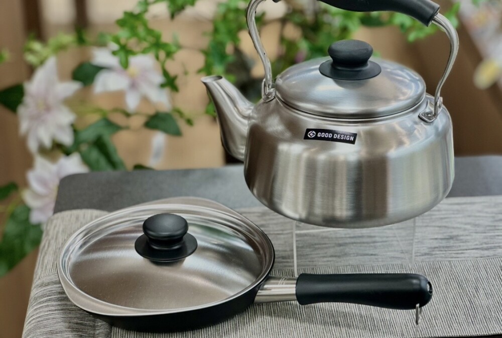 「柳宗理」取り扱い始めました。