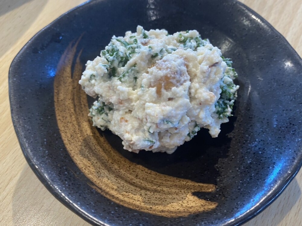 秋の新商品、２品「ドライイチジク入り白和え～スイーツ仕立て～」「銀鮭と秋野菜のみぞれあん」のご紹介です🥢🍚