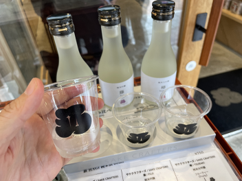 【SAKE CRAFTERS】サク飲みも、じっくり飲みも。心を満たす一杯が見つかる角打ちクラフト酒バー