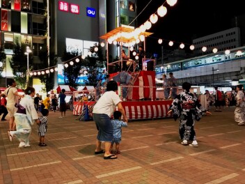 第２回パンダ広場 下町上野 ふるさと盆踊り大会開催中