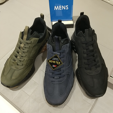 ❄️New 🌟スタッフ一押し🌟 (エコー) 《 ECCO RETRO SNEAKER