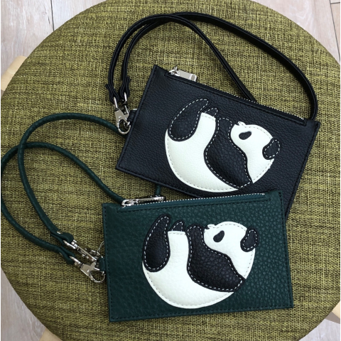 ぱんださま専用出品 イビサ〉🐼松坂屋上野店限定🍃パンダマルチケース🐼 | イビサ | 松坂屋