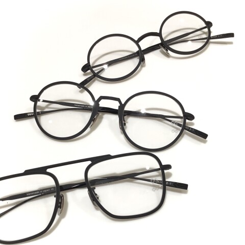 マットブラックの黒縁メタルフレーム｜OG x Oliver Goldsmith | オグラ