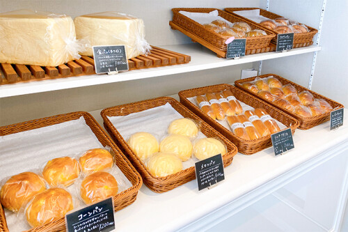 【Day And Anny】日常が特別な日に変わる、もっちり食パンとかわいいケーキ
