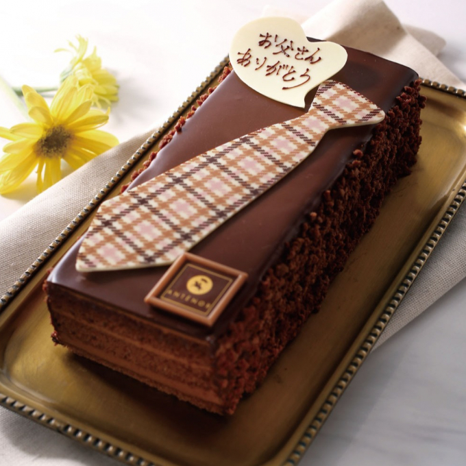 〈アンテノール〉父の日ケーキ予約受付中です👔✨