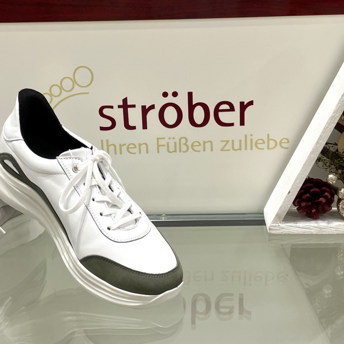 ＜ストロバー＞　NEW✨スリップイン WEARING ON SNEAKERSが入荷しました❗️