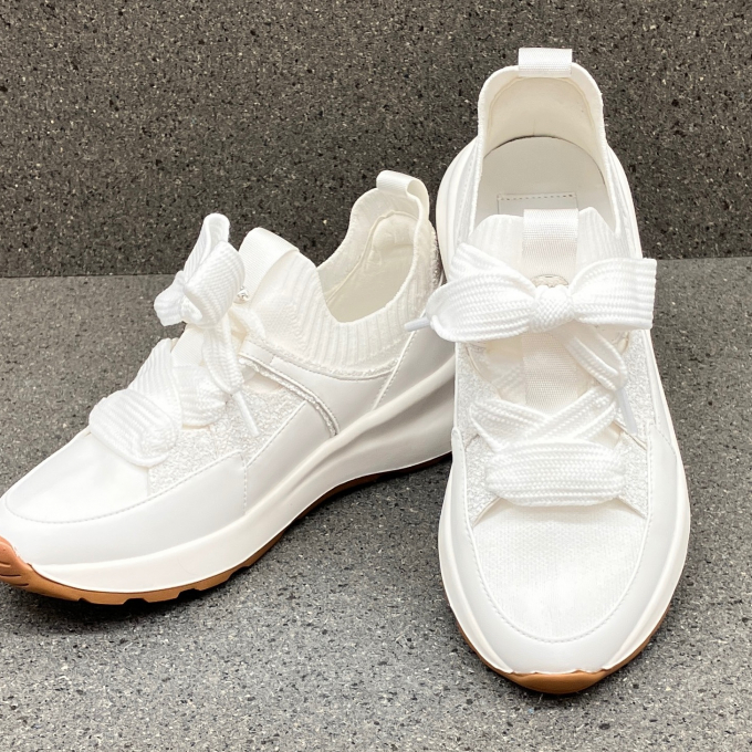 ＜モーダクレア＞✨ LANVIN en Bleu（ランバン オン ブルー）  ファットシューレーススニーカー  ✨