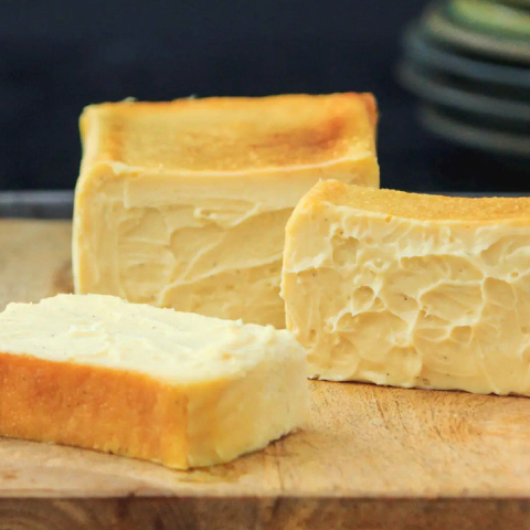 ゴロウも二度見👀とろ生食感のチーズケーキが登場🧀✨