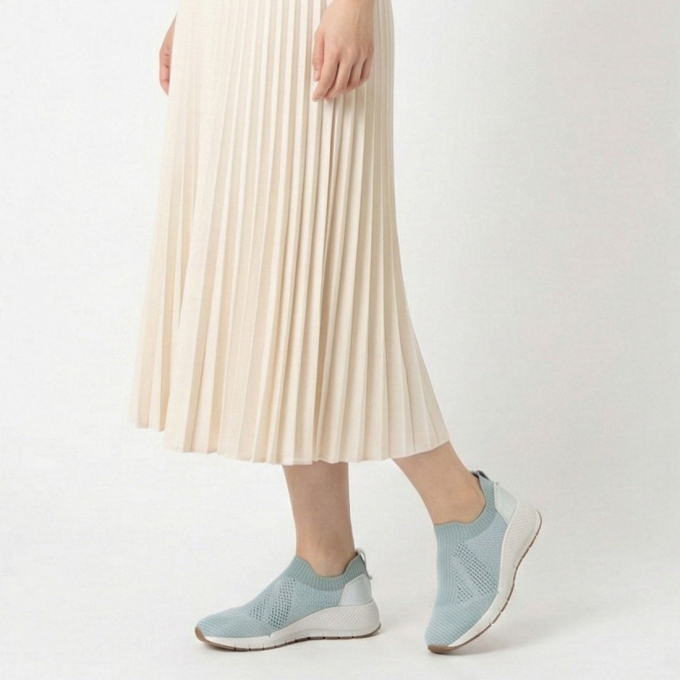  New✨🍃 春の新色〈 フィットフィット 〉 🌿《 シアーニットスニーカー 》🌸