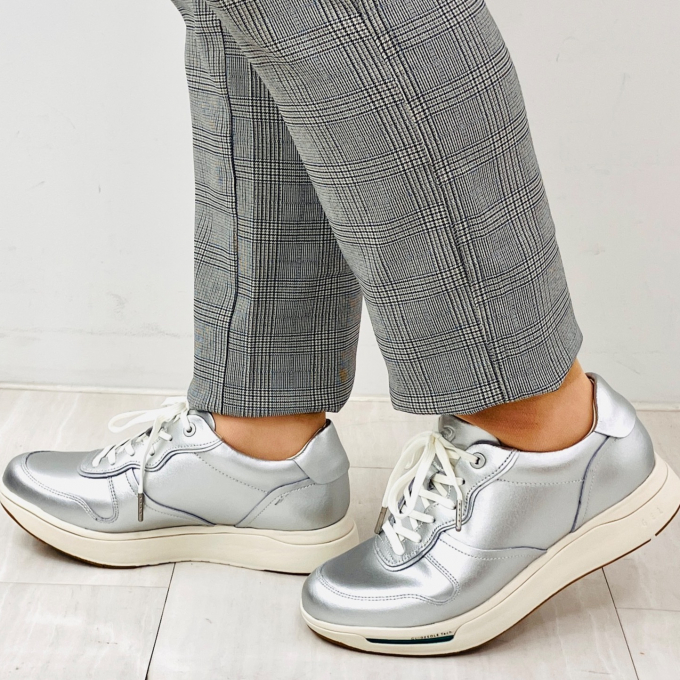 ＜アシックスウォーキング＞人気のライドウォークから新色が入荷しました✨