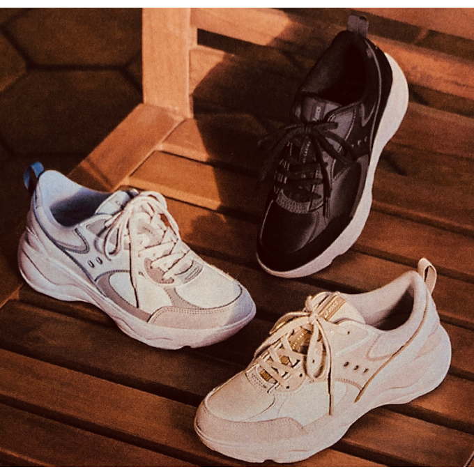 ＜アシックスウォーキング＞厚底スニーカーのご紹介💜