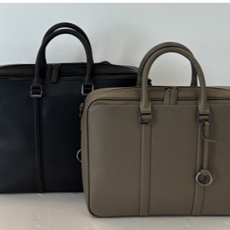 ・百貨店限定販売。 ・ace.GENEブランドで日本製の本革ビジネス。 