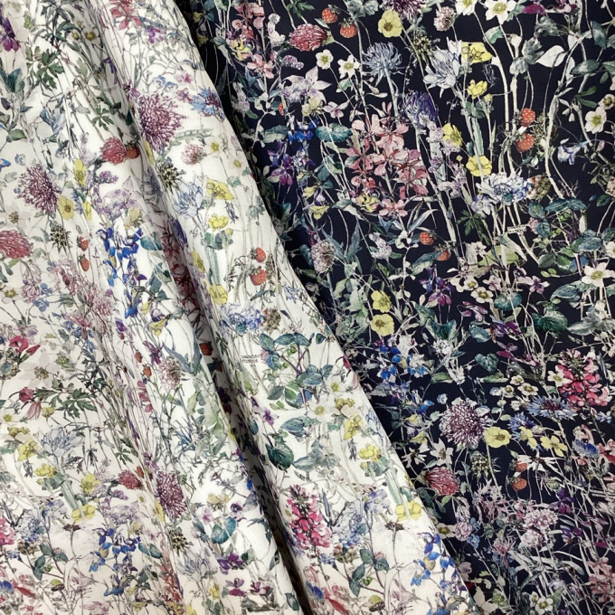 〈アマカ〉人気のワイルドフラワー柄 入荷！
